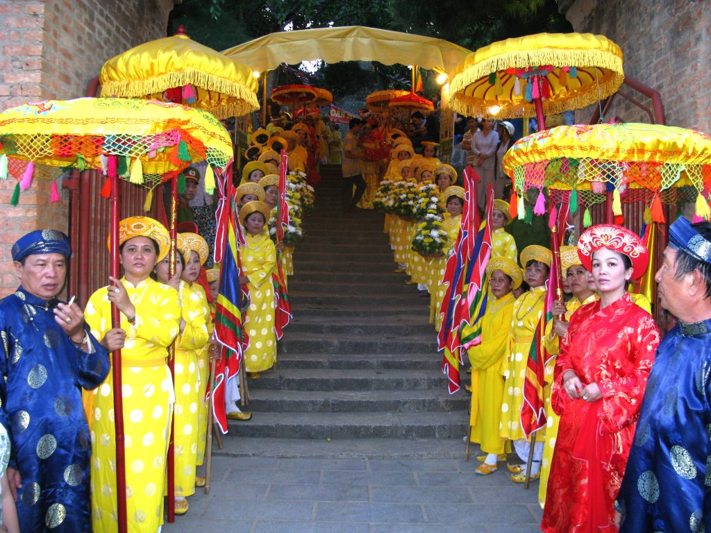 Du lịch Nha Trang tham gia lễ hội Tháp Bà Ponagar của người Chăm Pa